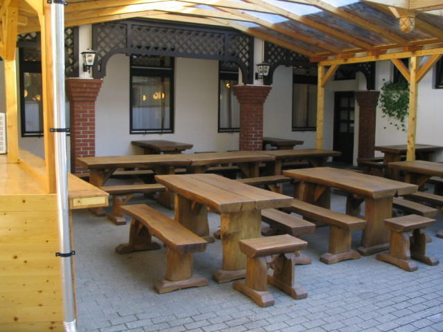 Vinceller Panzio Es Etterem Hotel Gyongyos Exterior photo